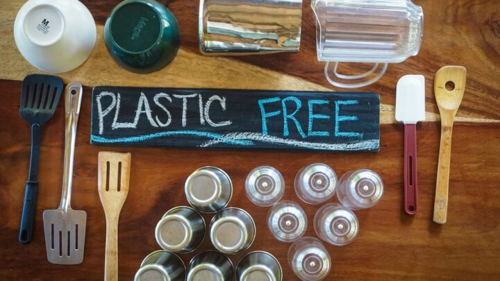 plastic free living - Go Sustainable