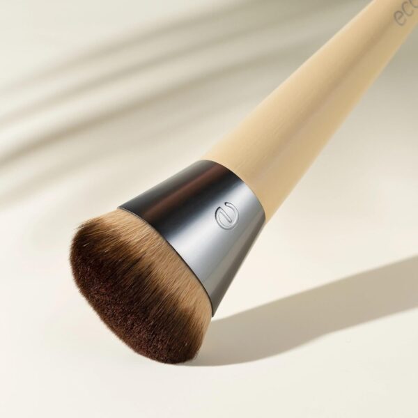 Eco Tools Wonder Cover Complexion Brush - Image 4