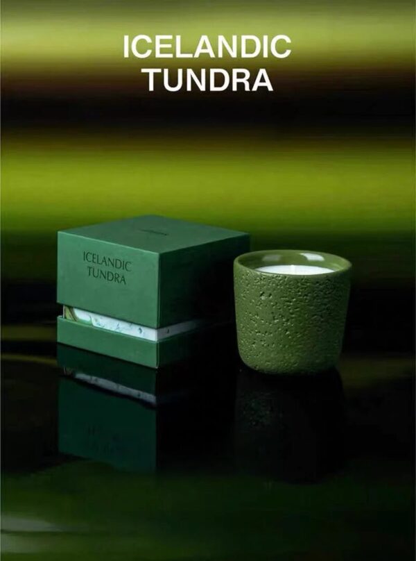 Wood Wick Soy Wax Scented Candle - Breath of Nature Scented - Iceland Tundra