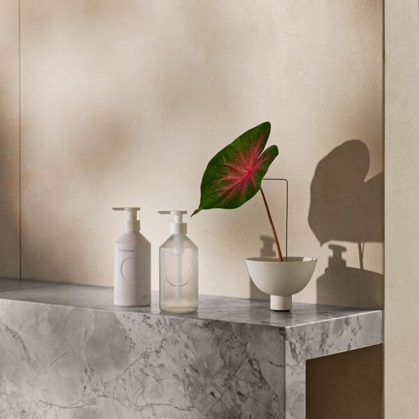 Recycled Aluminum Forever Bottle, 500 Ml Soap Dispenser, White Aluminium - Image 5